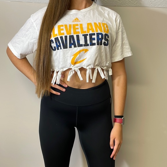 4/$24🦩 Adidas CAVS Shirt - Picture 9 of 9